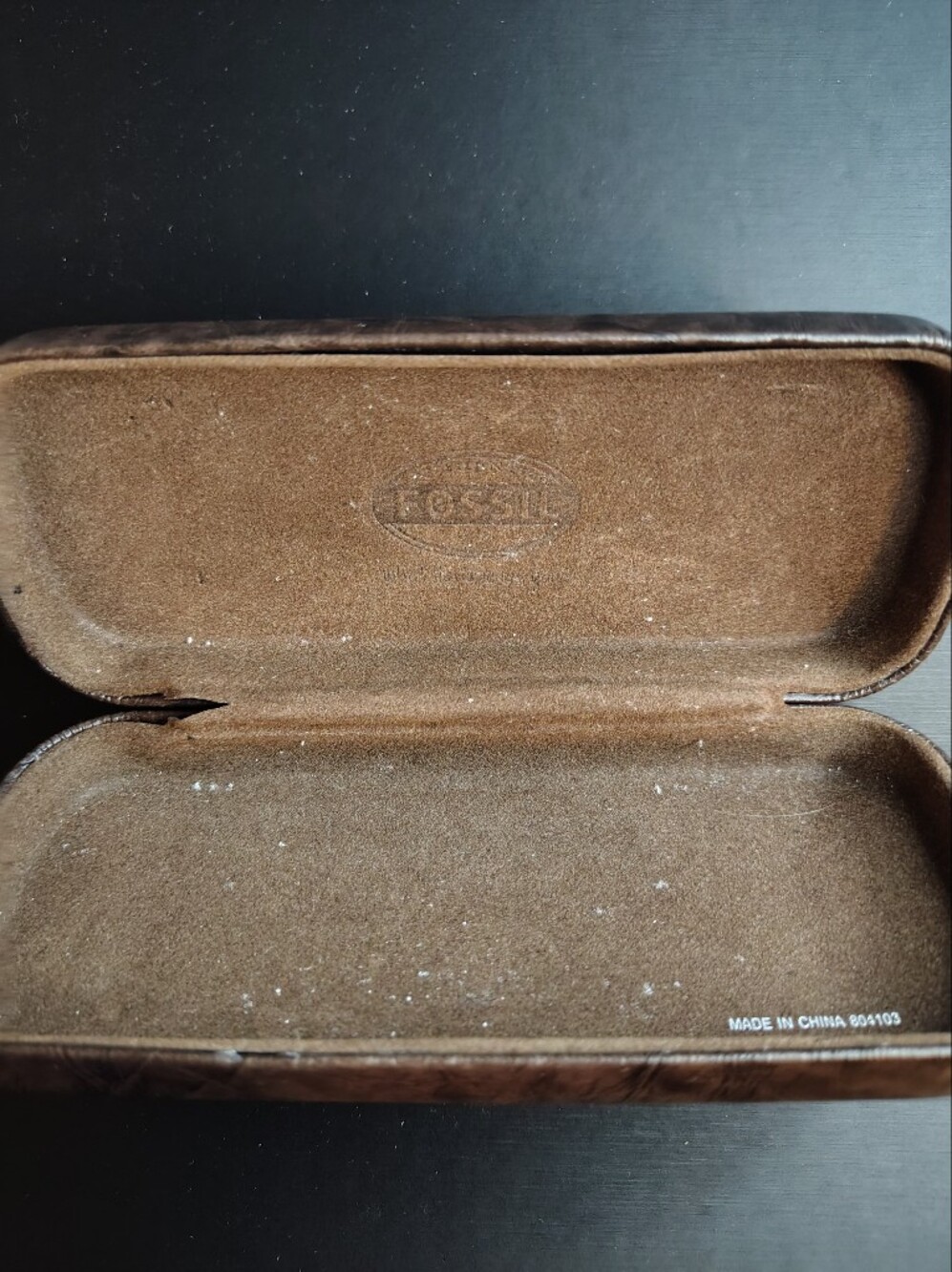 Fossil Vintage Brown Distressed Leather Hard Shell Eyeglass Case - Picture 5 of 5